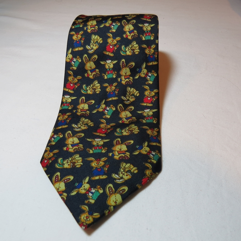 AUSTIN REED Made in England Silk Bunny Tie